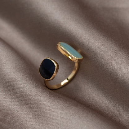 ClassicGleam - 18K Gullbelagt retro firkantet ring med oljedryppende design