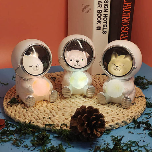 SpacePals - Søt LED- nattlampe med astronaut som kjæledyr og måne som skifter farge