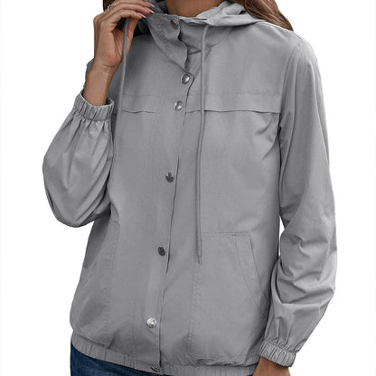 Xenia - Lett jakke med hette, justerbar hette og lange ermer