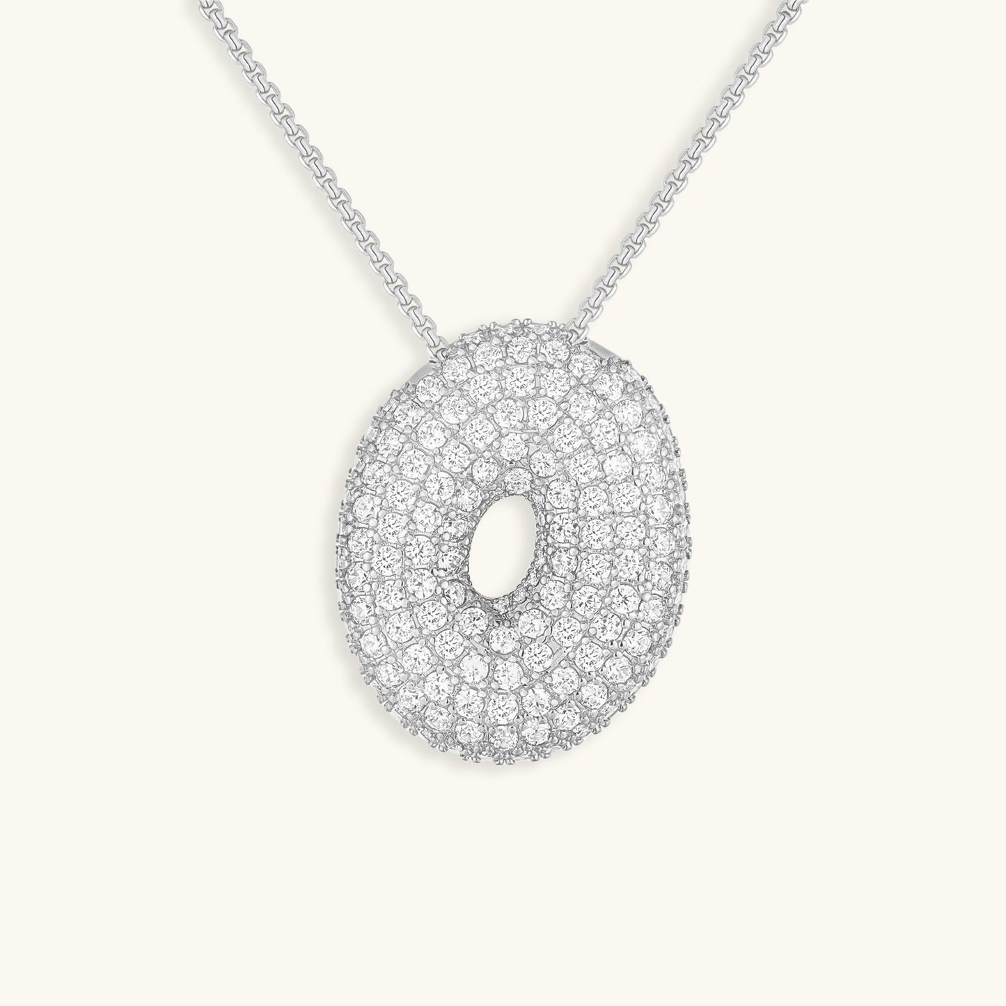 Luna - Fasjonabelt kjede med bobleinitialer og diamantinspirert design