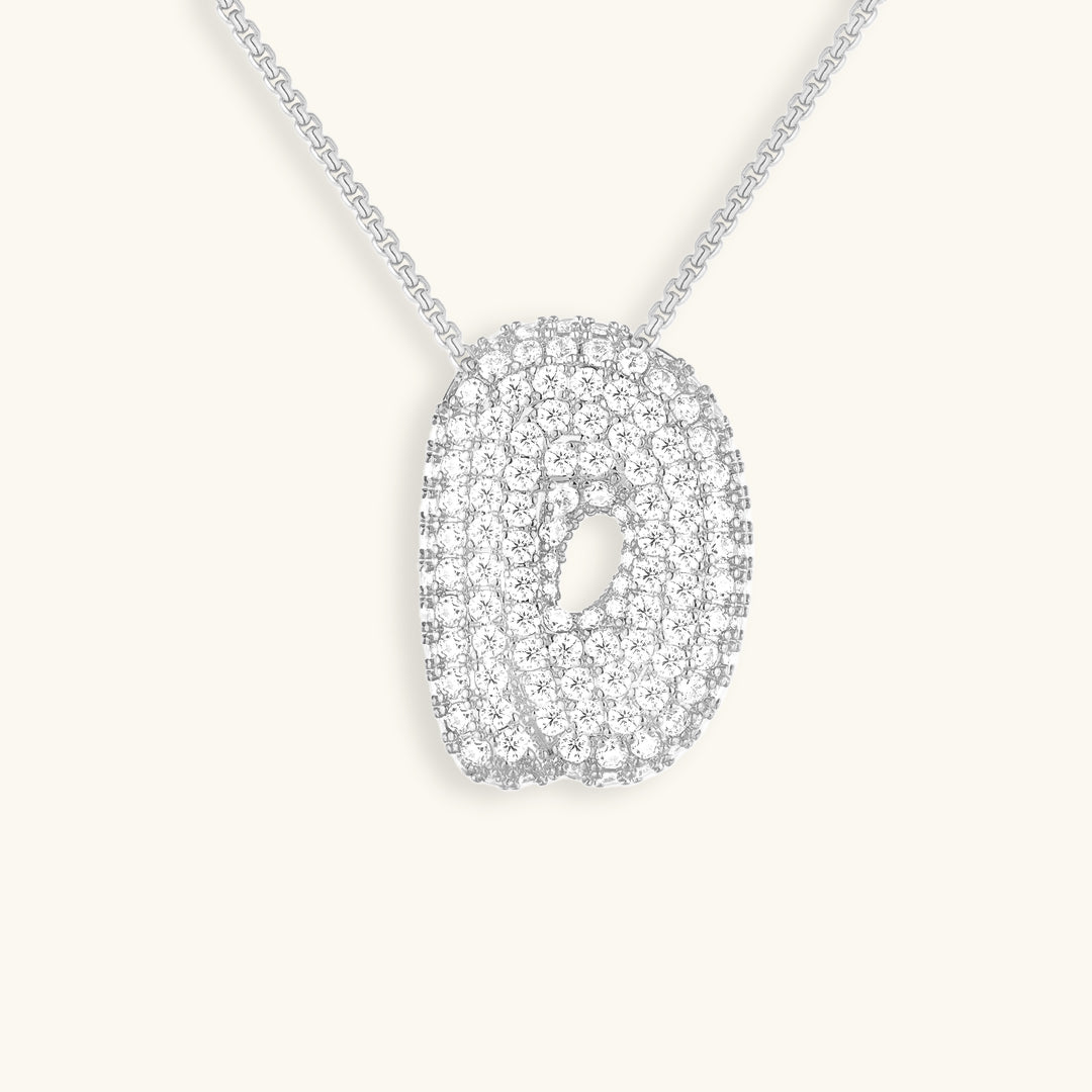 Luna - Fasjonabelt kjede med bobleinitialer og diamantinspirert design