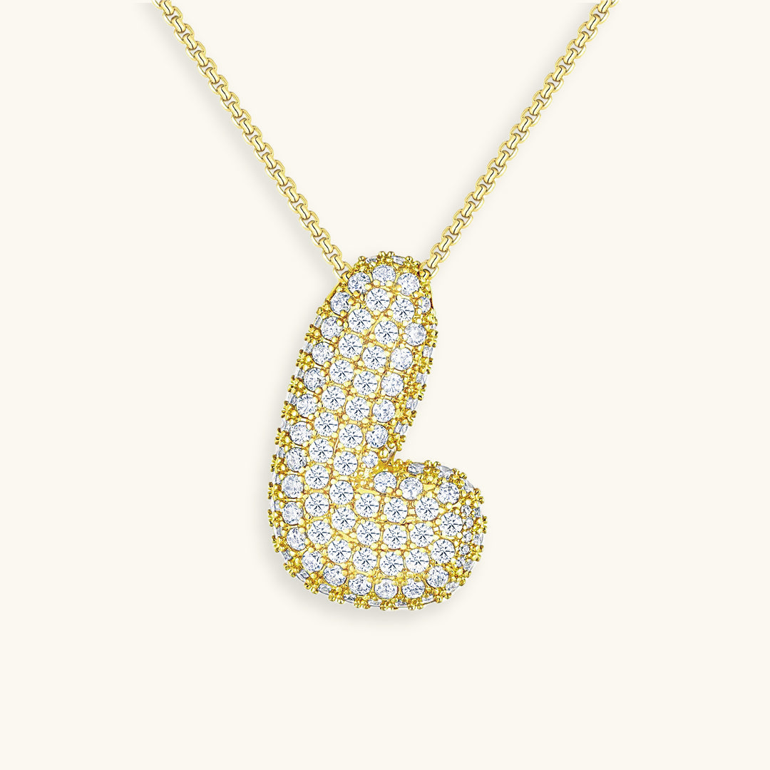 Luna - Fasjonabelt kjede med bobleinitialer og diamantinspirert design