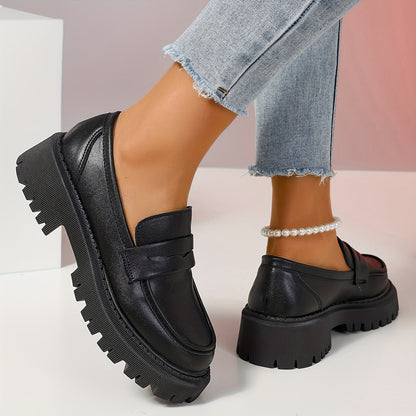 Elke - Slitesterk, sklisikker, flat ankelstøvel med rund tå