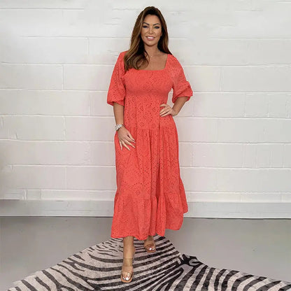 Bella - Puffermet kjole med maljedetaljer