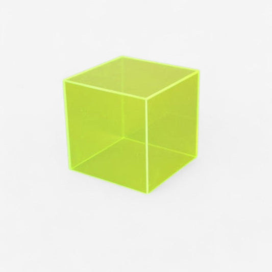 AcriForm – Utstillingsboks med Femsidig Gjennomsiktig Struktur