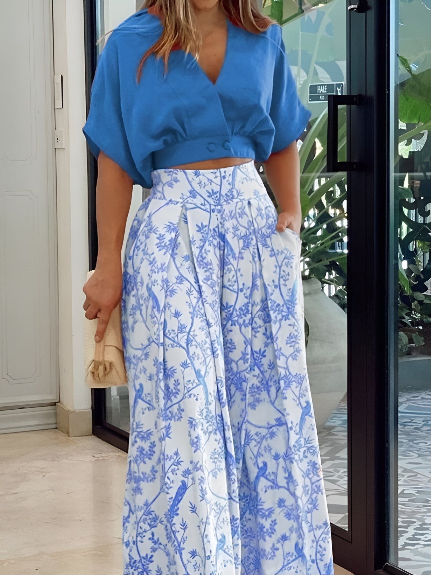Ava – Stilig todelt sett med cropped topp og bukser med vidde ben