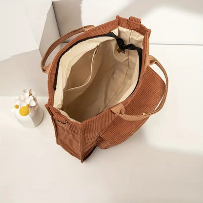 Natalie - Komfortabel og romslig skulderveske med justerbar stropp