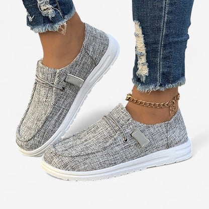 Sarah – Snøresko med Rund Tå og Minimalistisk Design