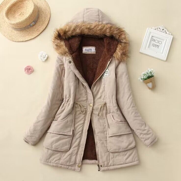 Bonnie - Vintage parkas med smal passform og dobbel knapping foran
