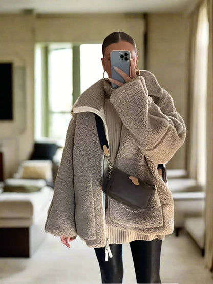 Ella - Langermet, overdimensjonert fleecejakke med glidelås