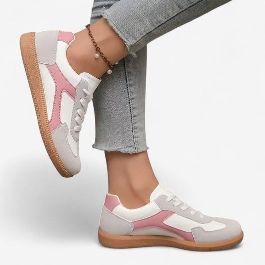 Astrid – Flate sålesneakers med rund tå