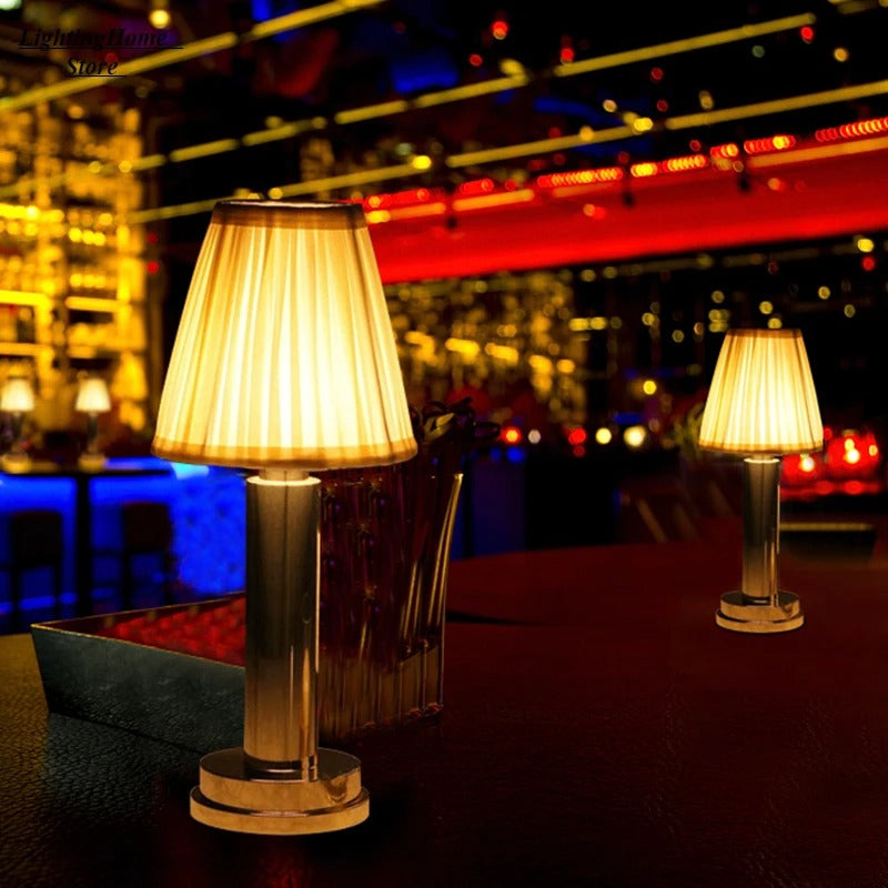 AuraGlow - Elegant, oppladbart LED-lys for koselige atmosfærer
