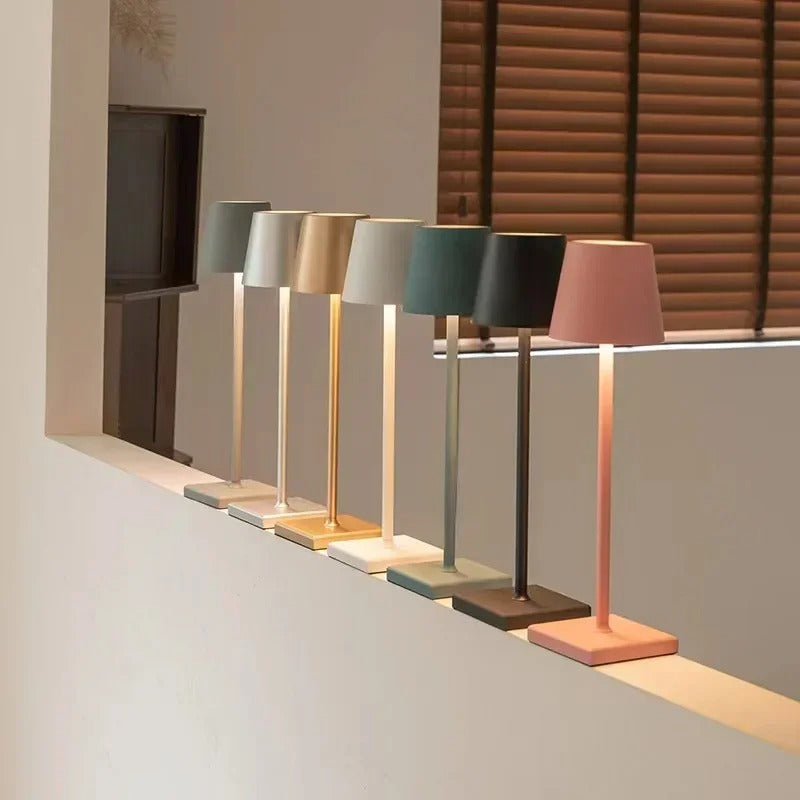 NordicLume - Elegant trådløs bordlampe med berøringskontrol