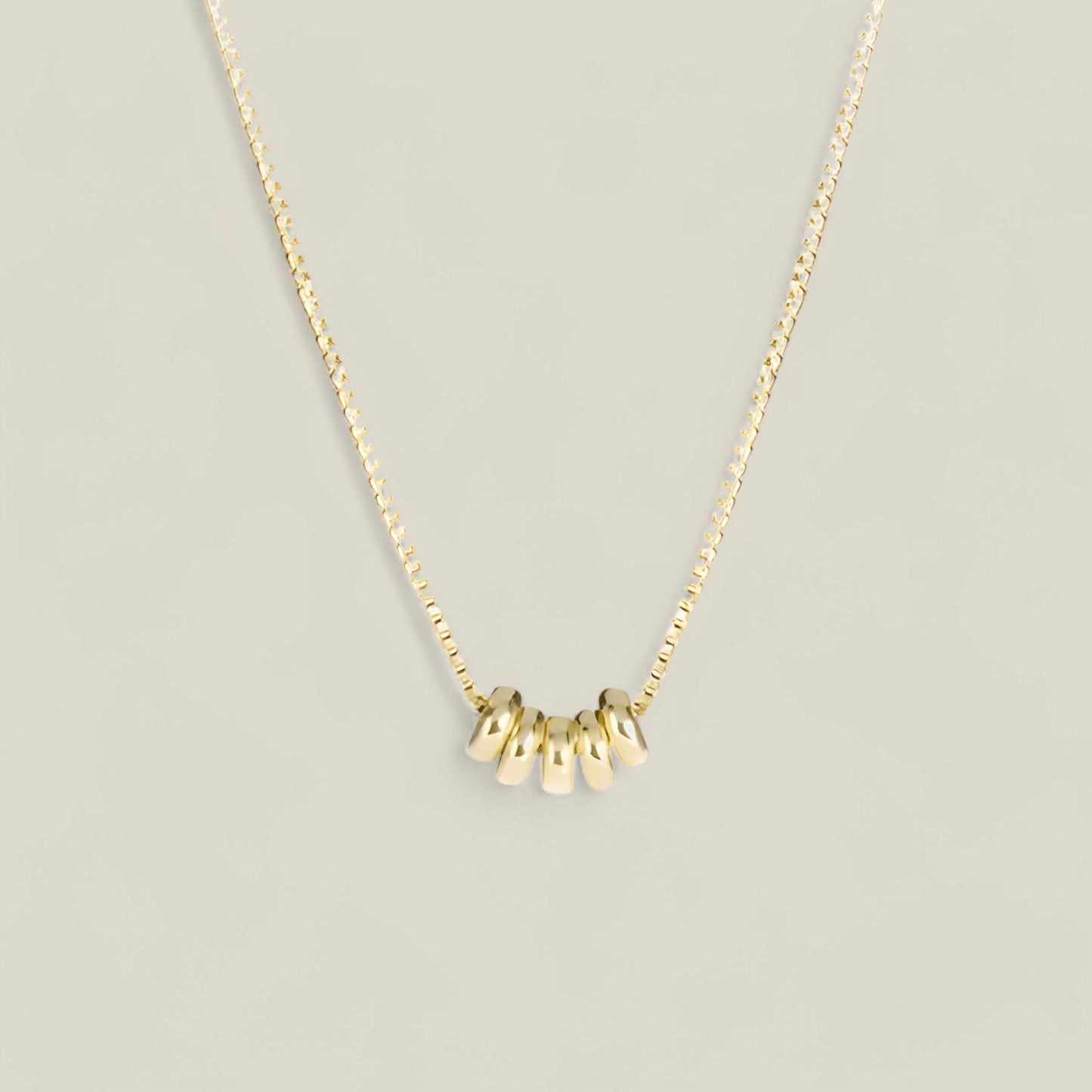 Jasmine - Elegant halskjede med 18K gullbelegg og elegant design