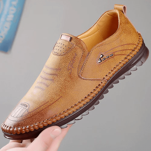 Brian - Slip-on-sko med dekorative sømmer og mønstre