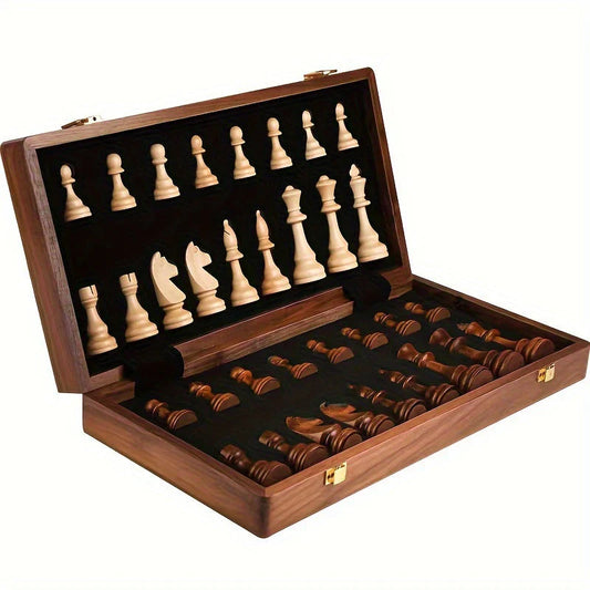 ChessMaster – Elegant klassisk sjakksett med intrikat detaljerte brikker