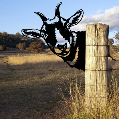 PeepCraft - Tittende geit Kunstverk for hagedekor
