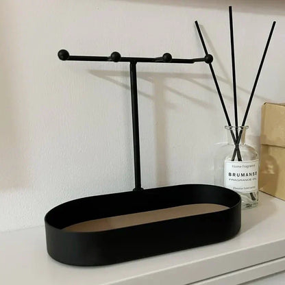 LuxeHold – Stilige Dekorative Brett med Vertikale Stativkroker
