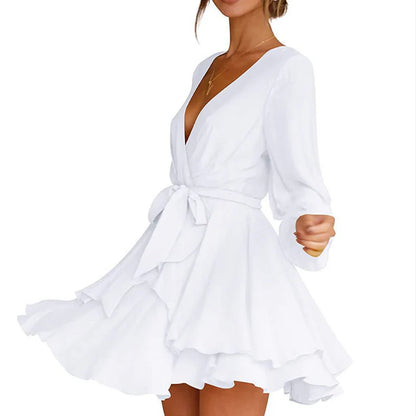 Winnie - Elegant minikjole med lanterneermer og belte i midjen