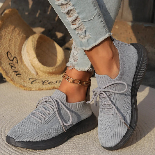 Olivia - Hybrid joggesko med snøring og slip-on med lettvektssåle
