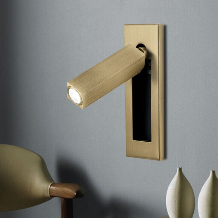 NovaGlow - Dimbar LED Vegglampe for Enkelt Lys og Rolige Netter