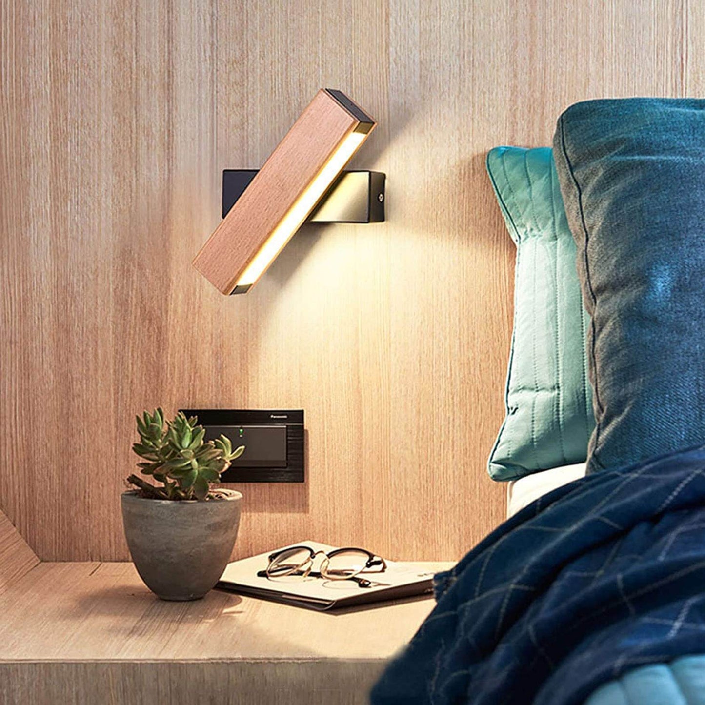 LumaLight - 360° roterbar LED-vegglampe med justerbar fargetemperatur