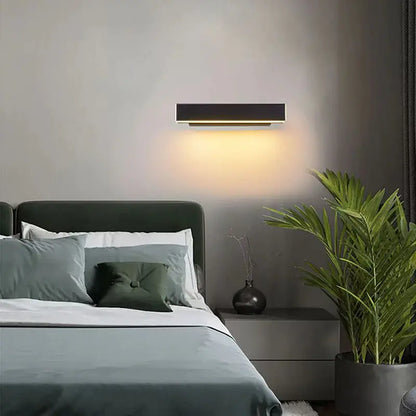 LumaLight - 360° roterbar LED-vegglampe med justerbar fargetemperatur