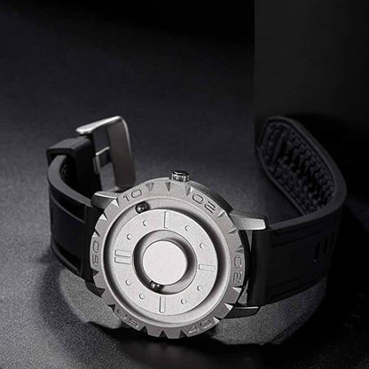 Thomas - Kuleklokke med nyskapende berøringstidsfortelling og sleek design