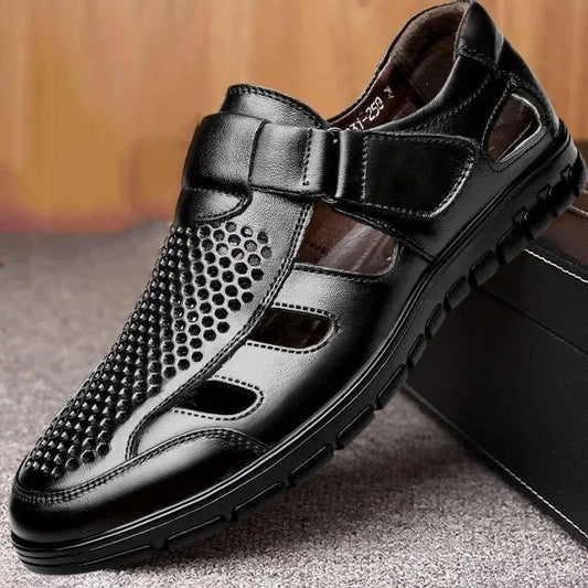Steven - Sandaler med lukket tå med justerbar stropp og perforert overdel
