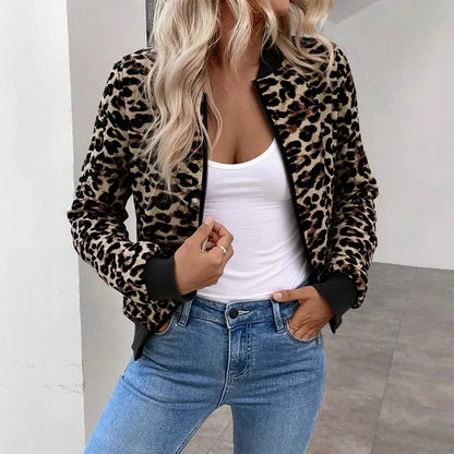 Jasmijn – Langermet Jakke med Ribbestrikkede Ermer