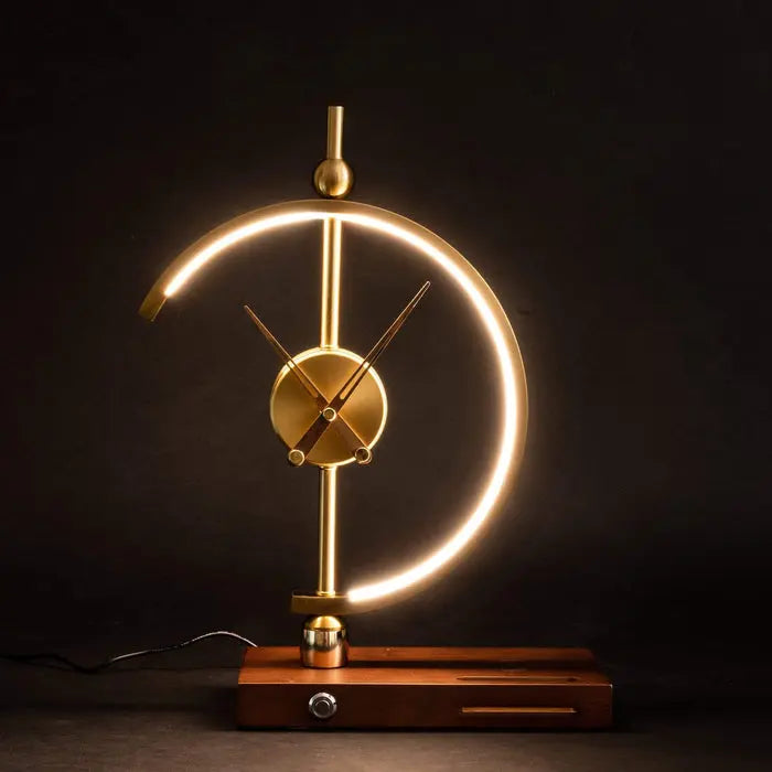 LumiTime - Smart bordlampe med klokke, dimbart lys og trådløs lading