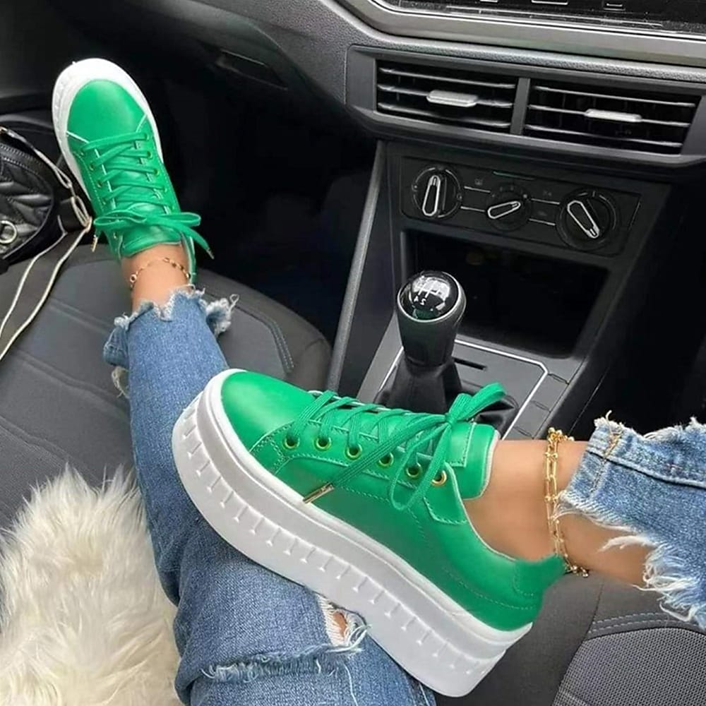 Sophie - Komfortable joggesko med snøring og tykk såle