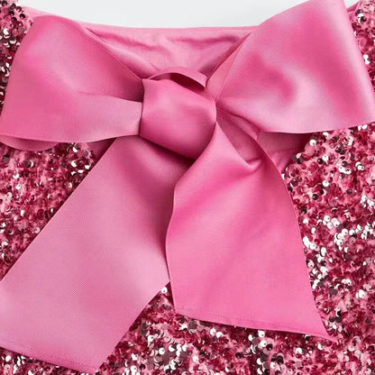 Sophie - Glitrende A-kjole med sløyfe og rund utringning