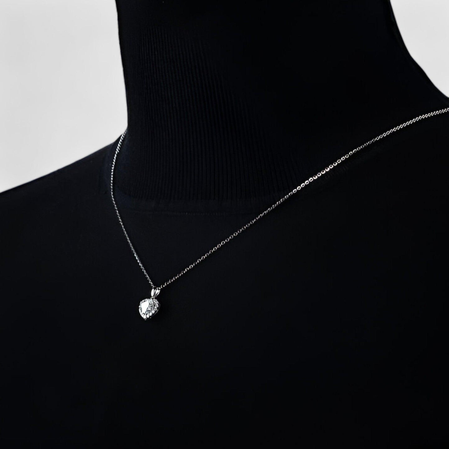 PureGlow - Luksus Moissanite Heart Shine halskjede