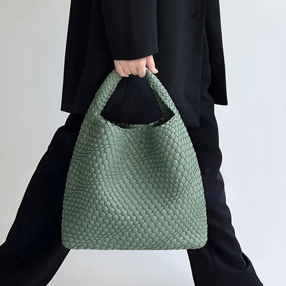 Laura - Stilig håndvevd skulderveske med romslig design