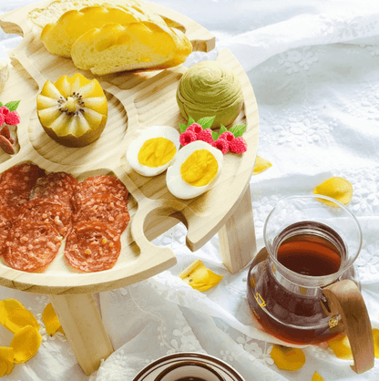 PicnicMate - Sammenleggbart piknikbord i tre med vinglass- og flaskeholdere