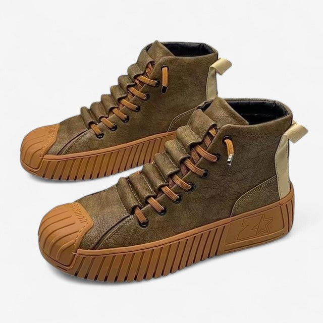 Noud – Ankelstøvler med flat såle, snøring og rund tå