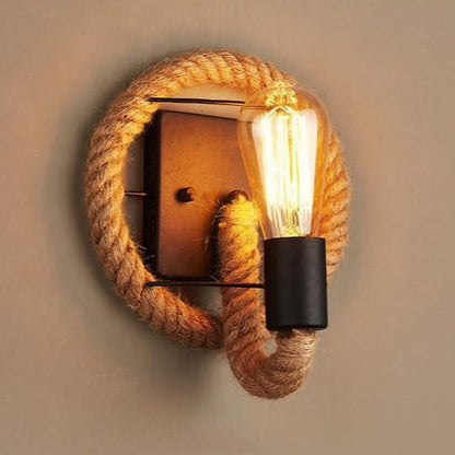 RetroGlow - Robust Vintage Vegglampe med Avslappende Atmosfære