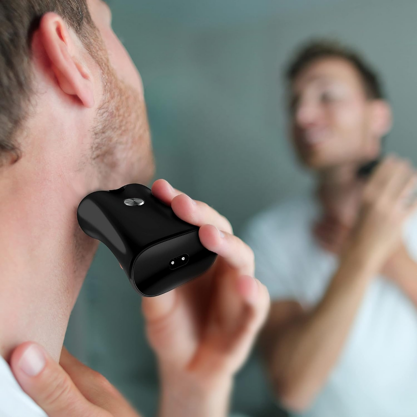 ShaveEase - Mini bærbar elektrisk barbermaskin for rask og enkel styling