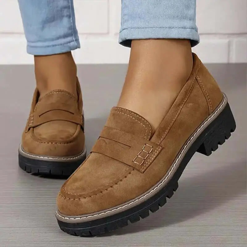 Angela - Chunky loafers med lav blokkhæl og teksturert såle