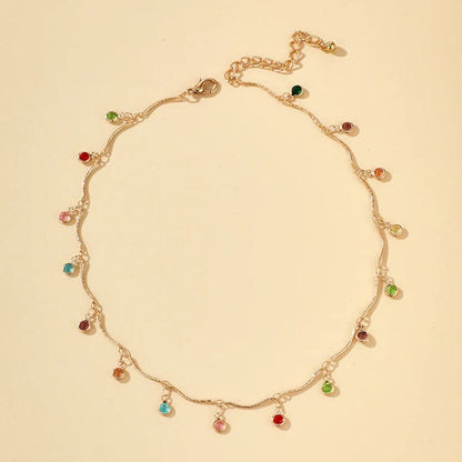 ColorCharm - Lekent duskhalskjede med et dristig og levende uttrykk