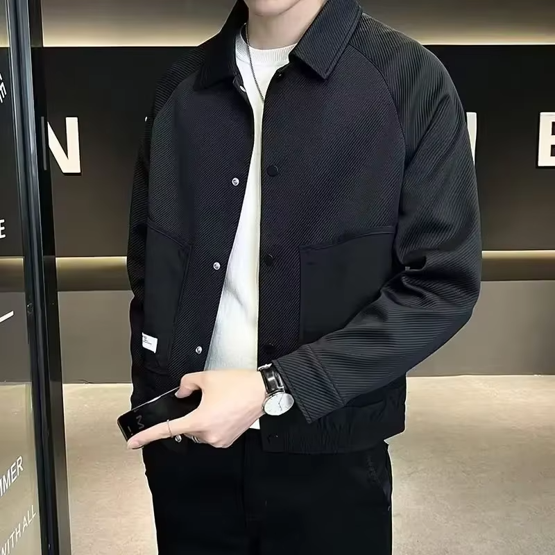 Rowen – Langermet Jakke med Dun Krage og Knappelukking