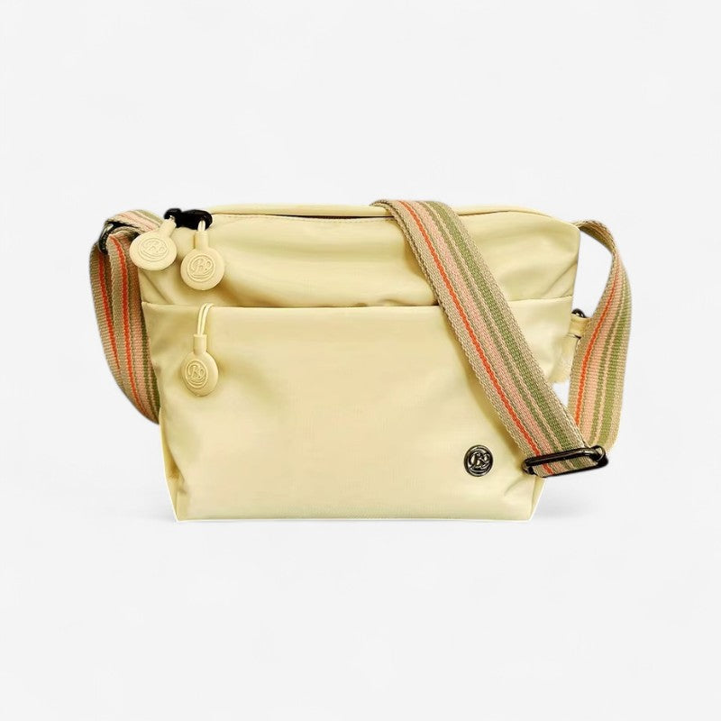 Brooklyn – Skulderveske med justerbare stropper og glidelåslommer