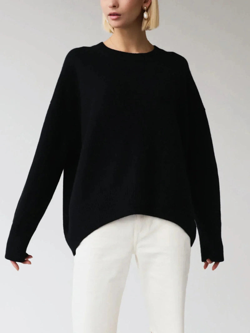 Alice – Klassisk Flowy Bluse med Rund Hals og Ribbestrikkede Mansjetter